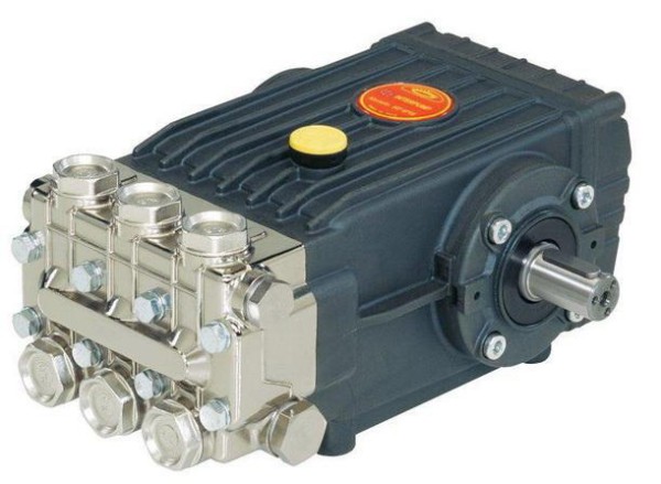 HT4715 Насос высокого давления Interpump для горячей воды