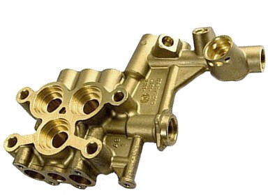 Головка блока цилиндров / корпус помпы HD 7/18-4 M